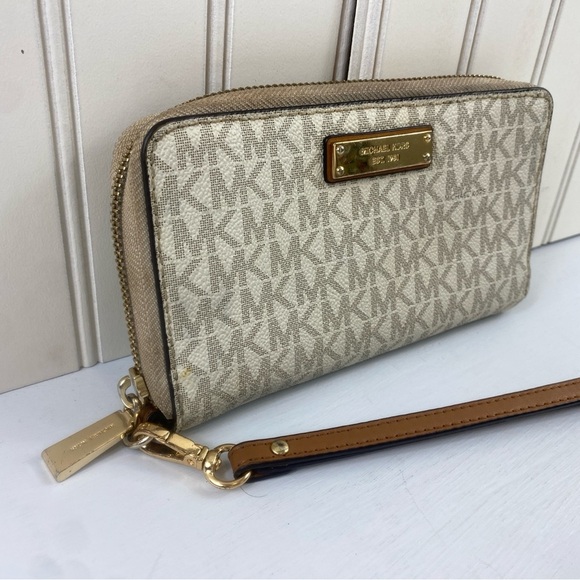 Michael Kors Women’s Beige Signature MK Monogram Logo Zip Up Wristlet Wallet - Picture 3 of 12